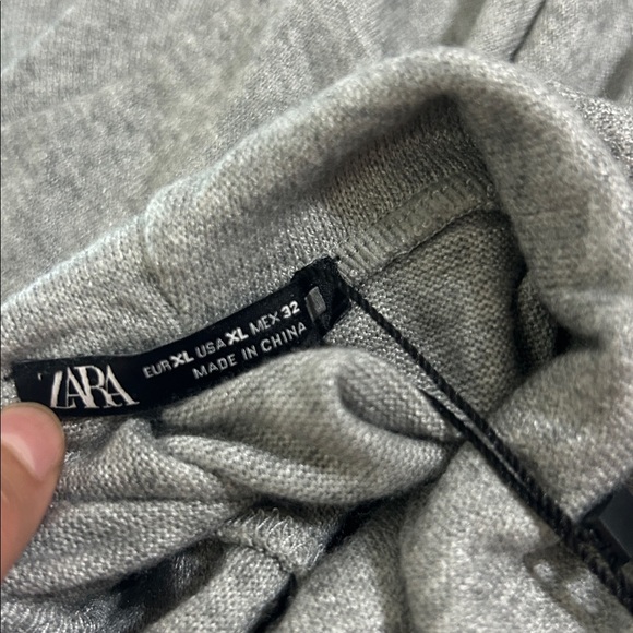 Zara Gray Turtleneck Long Sleeve Top – Soft Stretch Knit - Picture 7 of 7